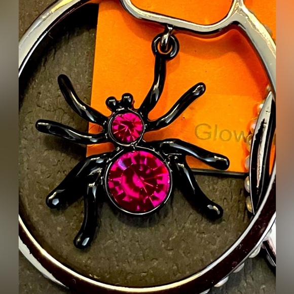 Betsey Johnson GHOUL FRIENDS 
SPIDER HOOP EARRINGS PINK STONES-Halloween NWT🕷️ - Picture 6 of 9
